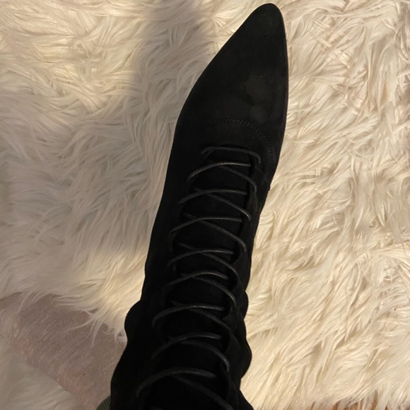 Stuart Weitzman knee length tie up boots - Picture 3 of 15